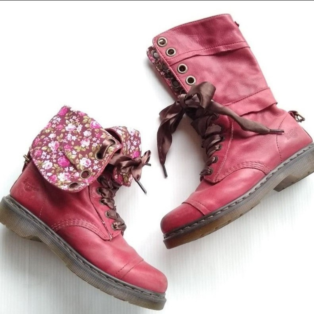 Doc Martens Triumph Red Floral Lined Boot